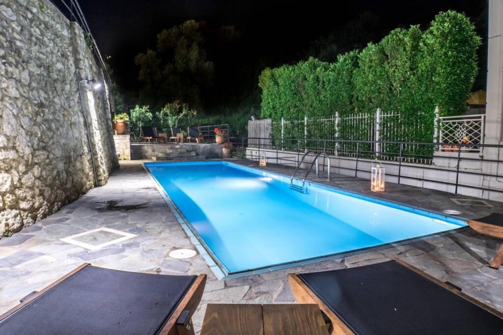 Villa Ventus, 40Sqm Private Pool & Hot Tub! Roussospítion Exterior foto